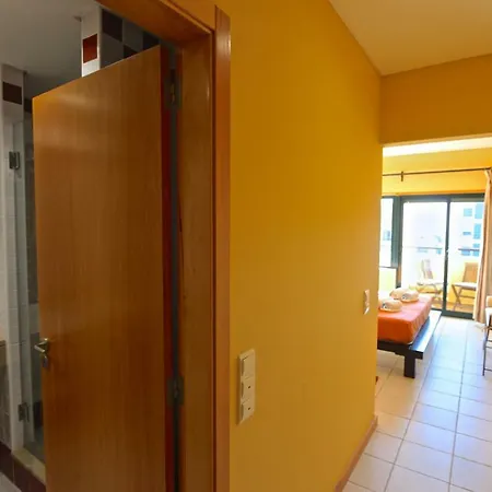 Terracos De 55- Clever Details ヴィラモウラ